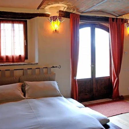 Borgo Pianello 度假居 Rocca Corneta